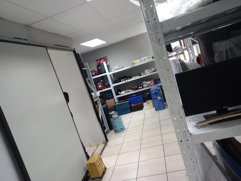 11 Bedroom Property for Sale in Geduld Gauteng