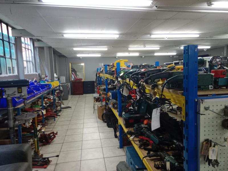 11 Bedroom Property for Sale in Geduld Gauteng
