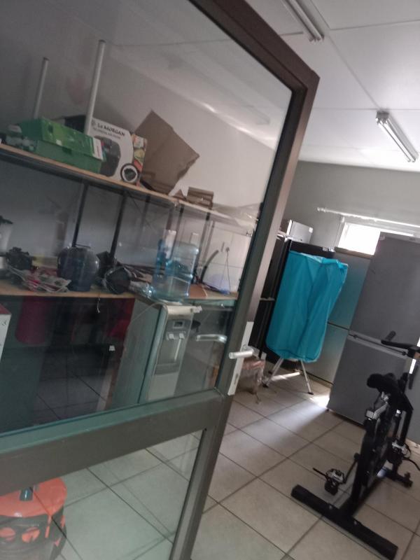 11 Bedroom Property for Sale in Geduld Gauteng