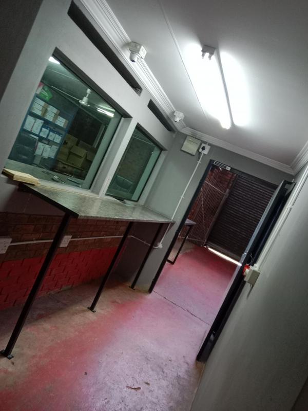 11 Bedroom Property for Sale in Geduld Gauteng