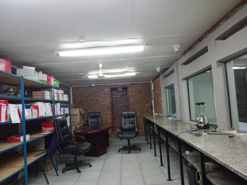 11 Bedroom Property for Sale in Geduld Gauteng