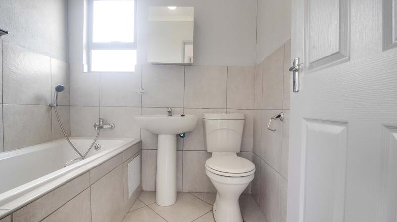 3 Bedroom Property for Sale in Selcourt Gauteng