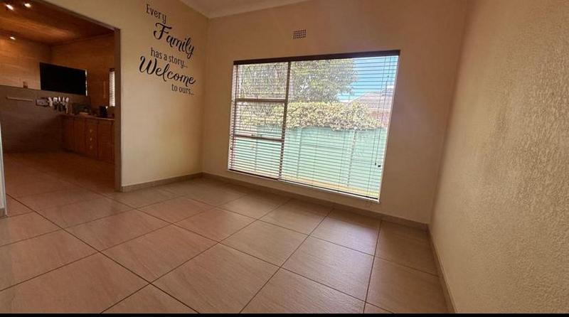 4 Bedroom Property for Sale in Kibler Park Gauteng