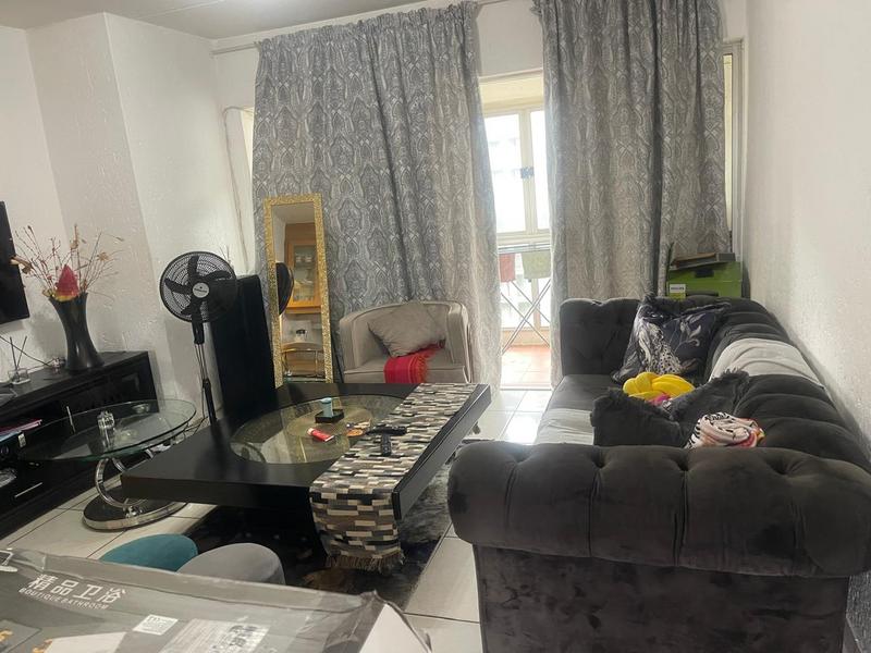 2 Bedroom Property for Sale in Mulbarton Gauteng