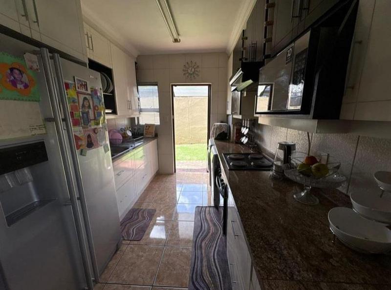3 Bedroom Property for Sale in Ormonde Gauteng