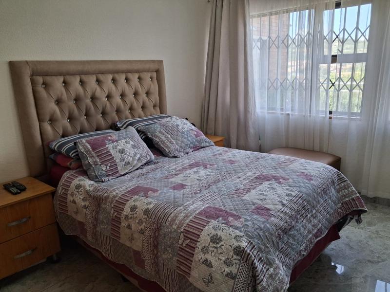 6 Bedroom Property for Sale in Winchester Hills Gauteng