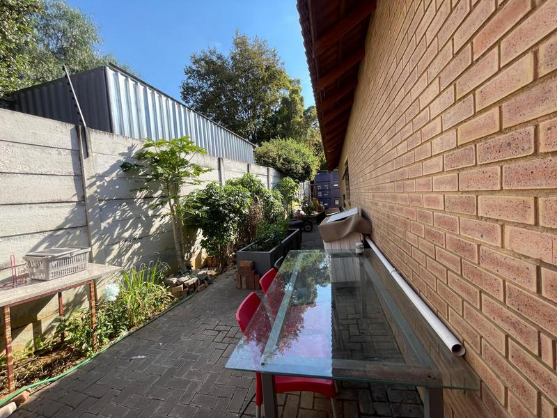 5 Bedroom Property for Sale in Johannesburg North Gauteng