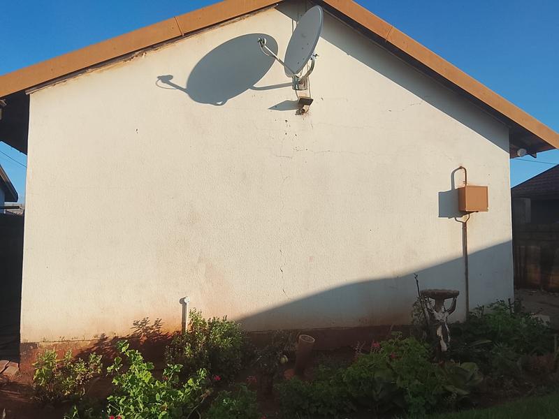 2 Bedroom Property for Sale in Protea Glen Gauteng