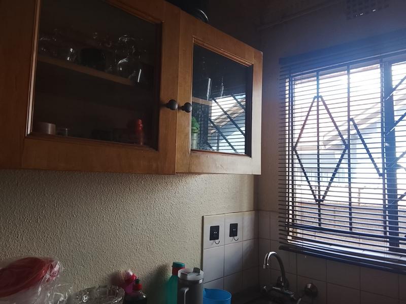 2 Bedroom Property for Sale in Protea Glen Gauteng