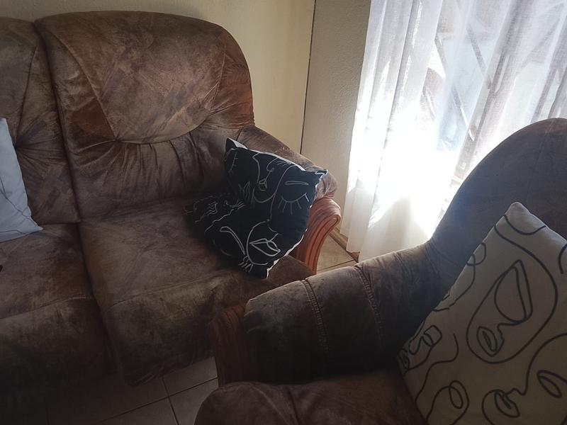 2 Bedroom Property for Sale in Protea Glen Gauteng