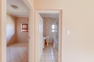 2 Bedroom Property for Sale in Groblerpark Gauteng