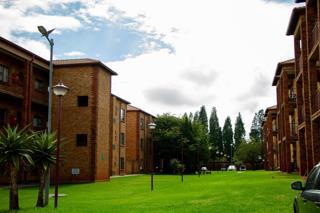 2 Bedroom Property for Sale in Groblerpark Gauteng