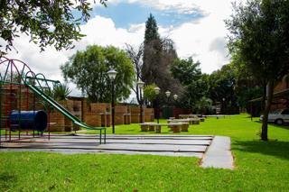 2 Bedroom Property for Sale in Groblerpark Gauteng