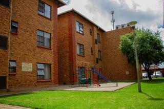 3 Bedroom Property for Sale in Groblerpark Gauteng