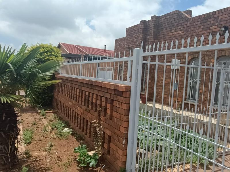 3 Bedroom Property for Sale in Orlando Gauteng