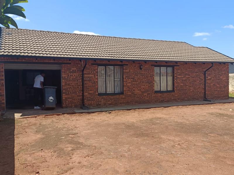 3 Bedroom Property for Sale in Protea Glen Gauteng