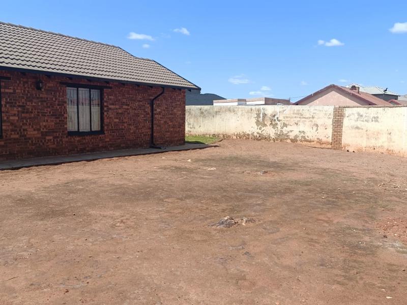3 Bedroom Property for Sale in Protea Glen Gauteng