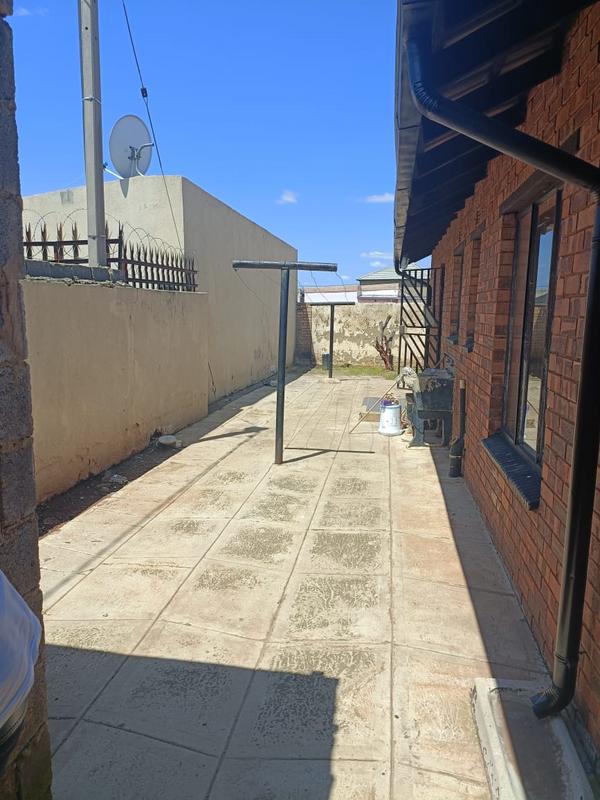 3 Bedroom Property for Sale in Protea Glen Gauteng