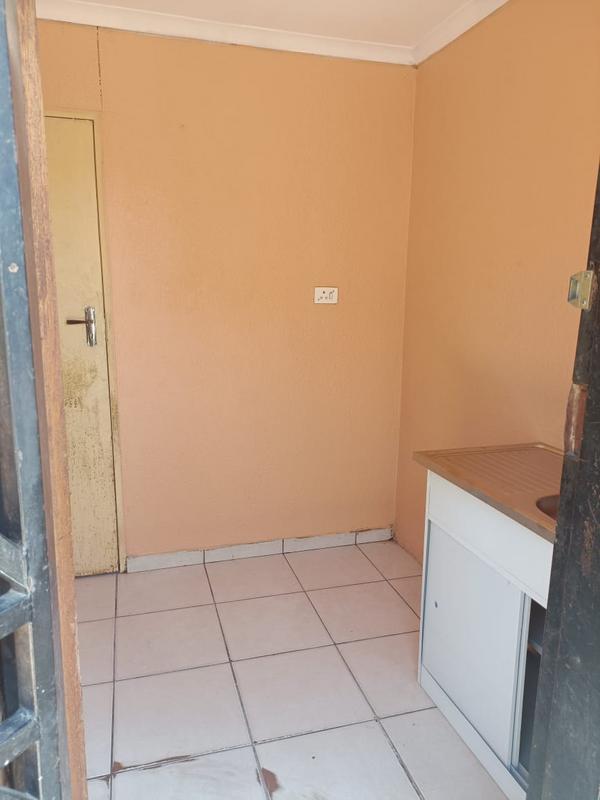 3 Bedroom Property for Sale in Protea Glen Gauteng