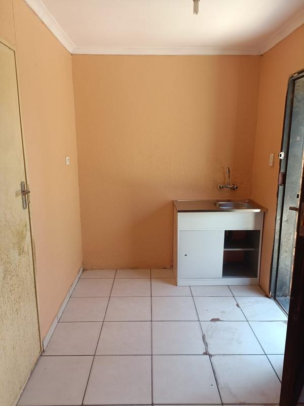 3 Bedroom Property for Sale in Protea Glen Gauteng