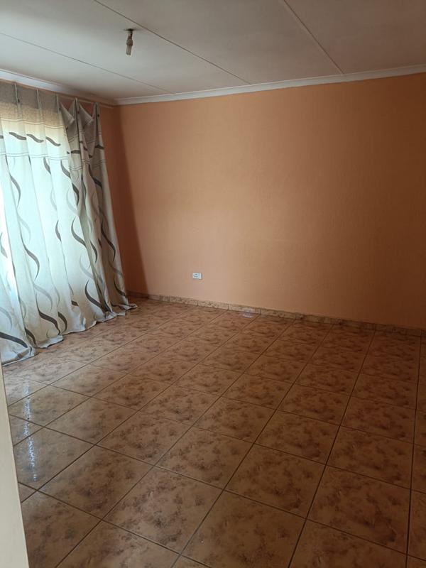 3 Bedroom Property for Sale in Protea Glen Gauteng