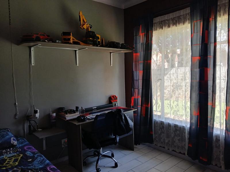 3 Bedroom Property for Sale in Three Rivers Gauteng