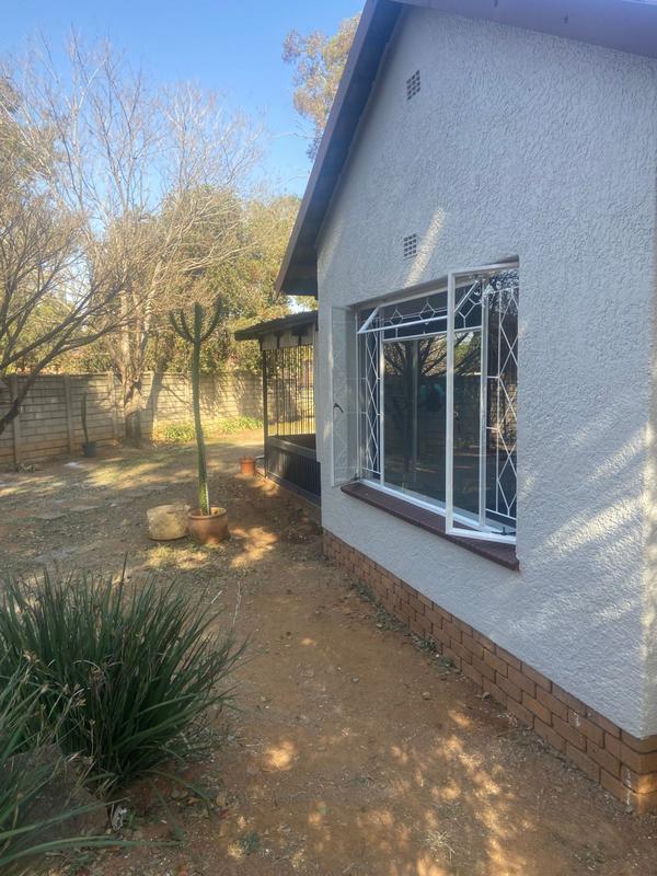 3 Bedroom Property for Sale in Groeneweide Gauteng
