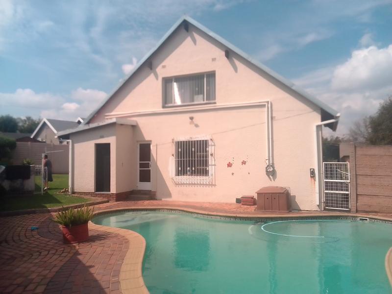 4 Bedroom Property for Sale in Castleview Gauteng