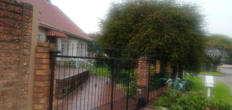 4 Bedroom Property for Sale in Castleview Gauteng