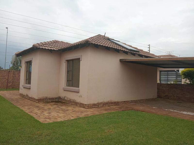 To Let 3 Bedroom Property for Rent in Chantelle Gauteng
