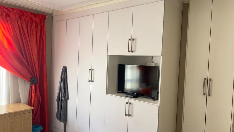 To Let 3 Bedroom Property for Rent in The Orchards Gauteng