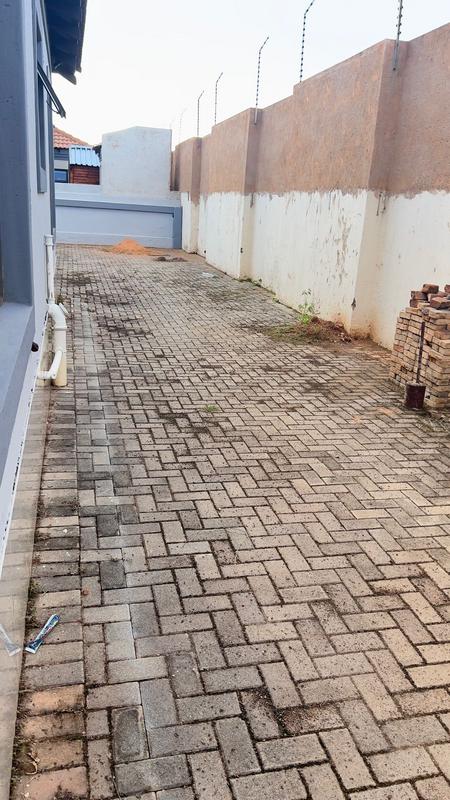 To Let 3 Bedroom Property for Rent in The Orchards Gauteng