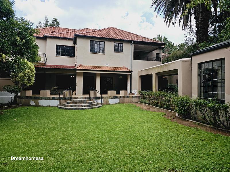 To Let 5 Bedroom Property for Rent in Houghton Estate Gauteng