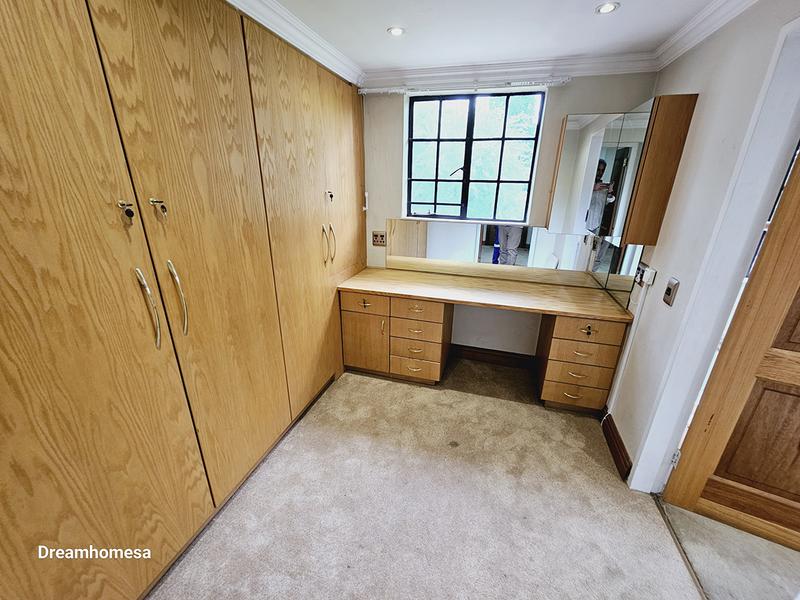 To Let 5 Bedroom Property for Rent in Houghton Estate Gauteng