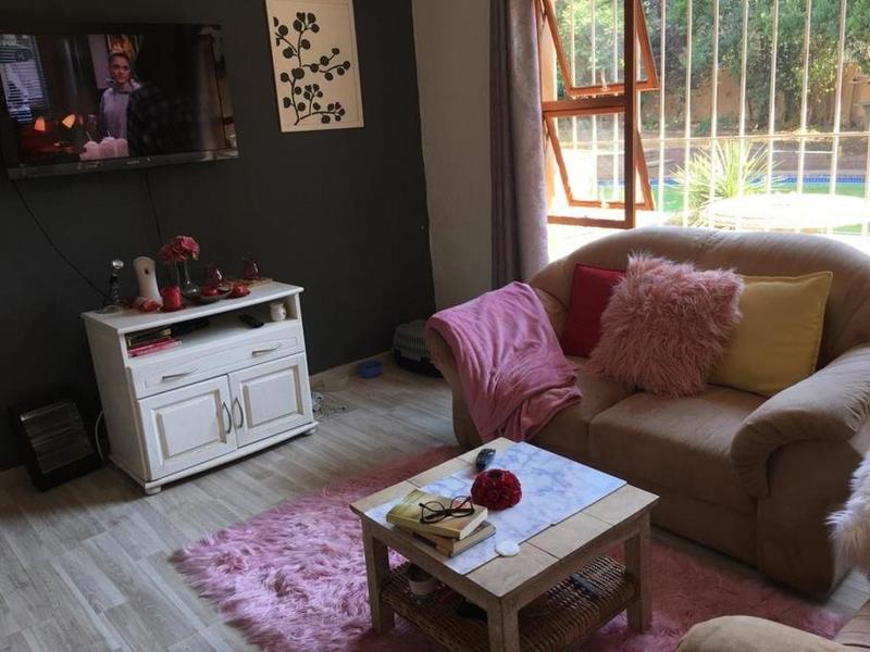 To Let 1 Bedroom Property for Rent in Paulshof Gauteng