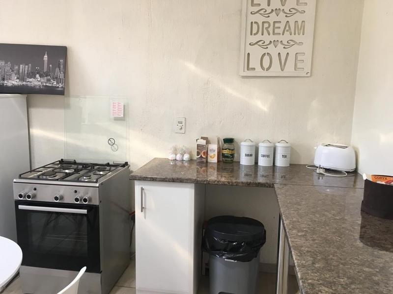 To Let 1 Bedroom Property for Rent in Paulshof Gauteng