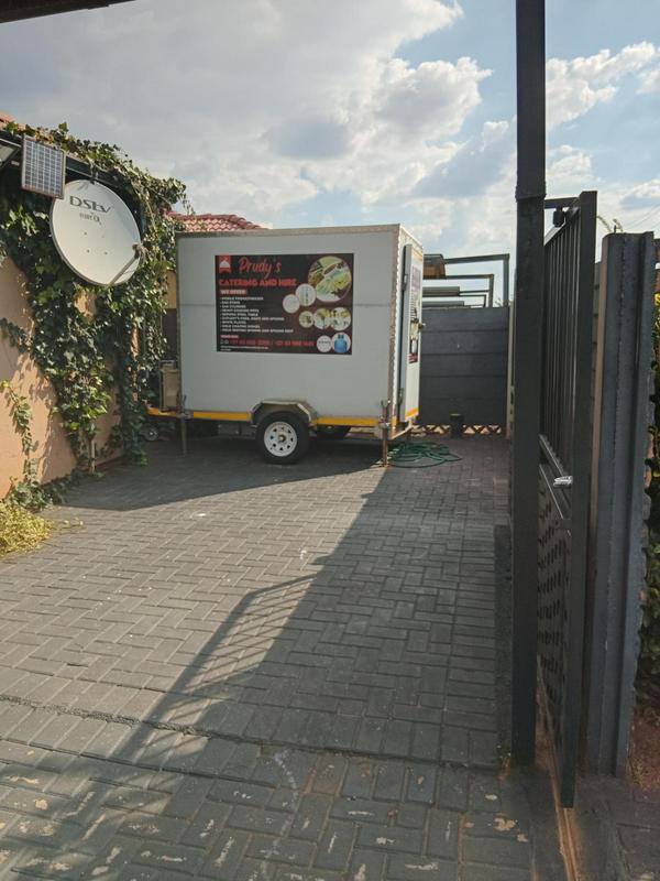 To Let 2 Bedroom Property for Rent in Protea Glen Gauteng