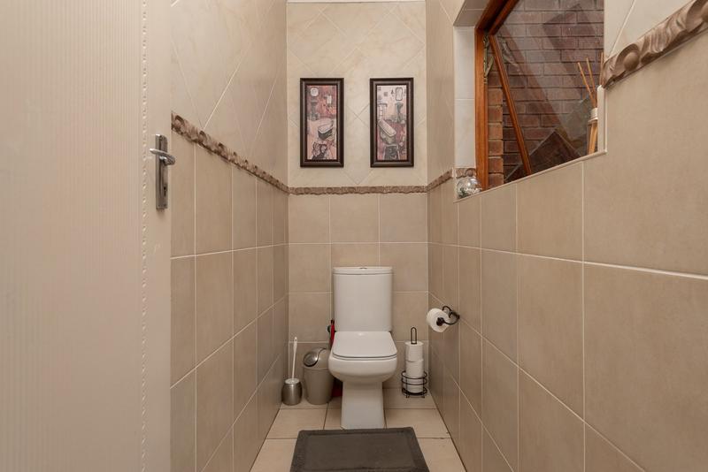 4 Bedroom Property for Sale in Brackenhurst Gauteng