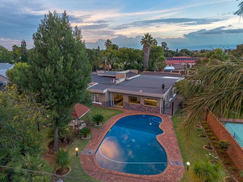 4 Bedroom Property for Sale in Brackenhurst Gauteng