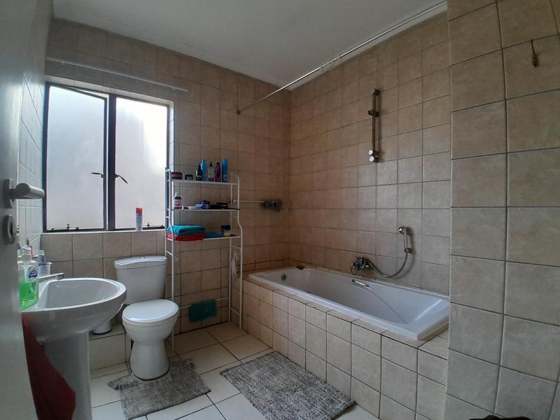 To Let 3 Bedroom Property for Rent in Eldo Lakes Estate Gauteng