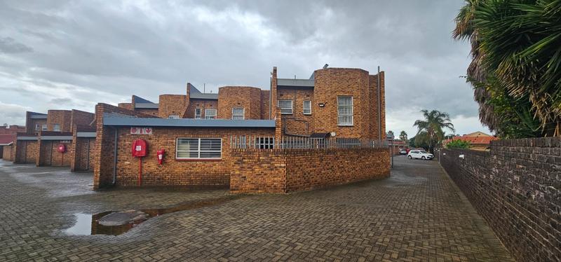 3 Bedroom Property for Sale in Petersfield Gauteng