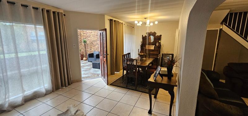 3 Bedroom Property for Sale in Petersfield Gauteng