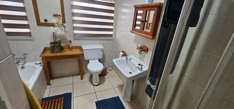 3 Bedroom Property for Sale in Petersfield Gauteng