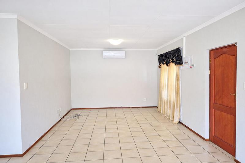 3 Bedroom Property for Sale in Noordwyk Gauteng