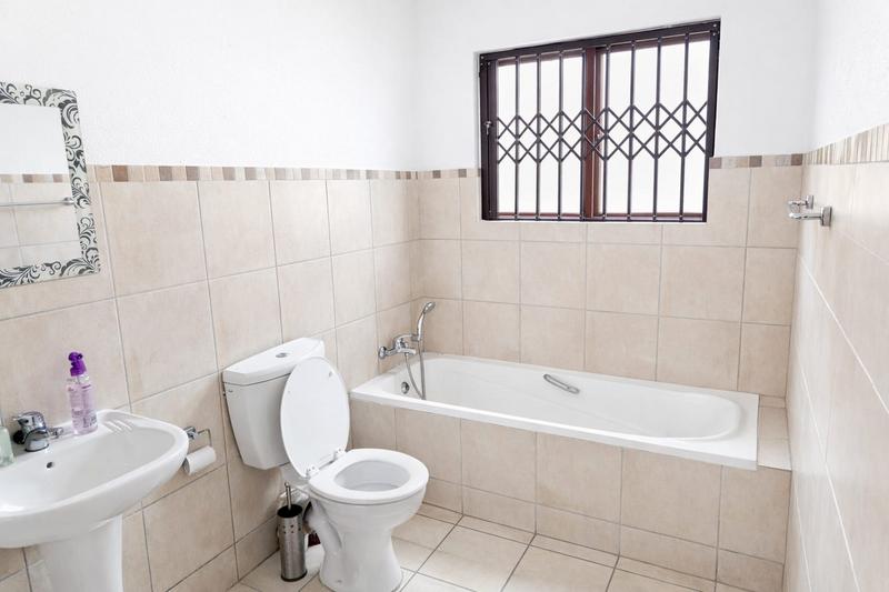 3 Bedroom Property for Sale in Noordwyk Gauteng