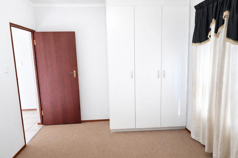 3 Bedroom Property for Sale in Noordwyk Gauteng