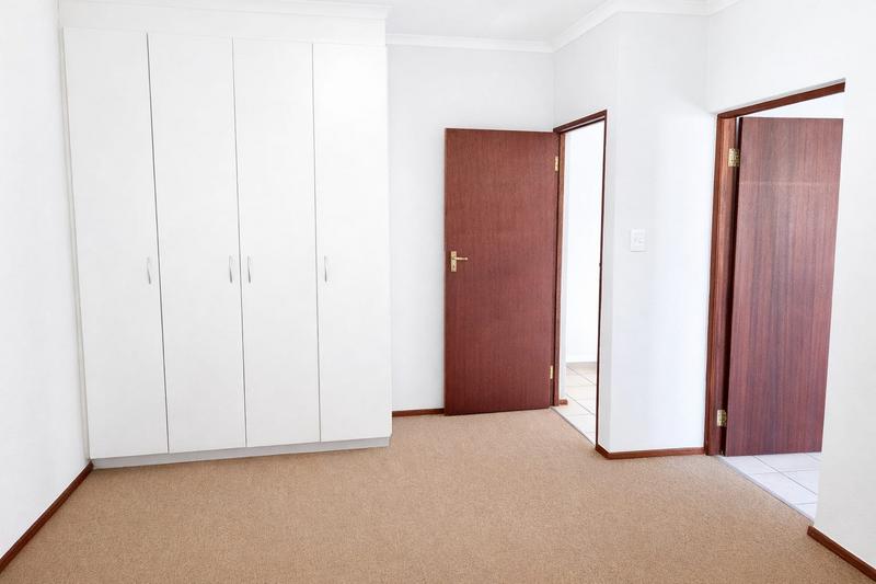 3 Bedroom Property for Sale in Noordwyk Gauteng