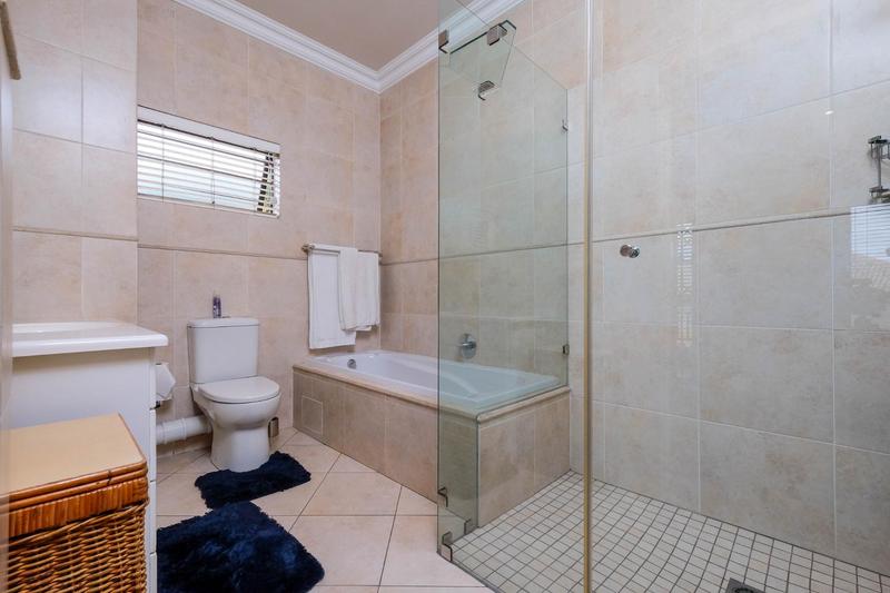 4 Bedroom Property for Sale in Northcliff Gauteng