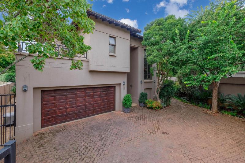 4 Bedroom Property for Sale in Northcliff Gauteng