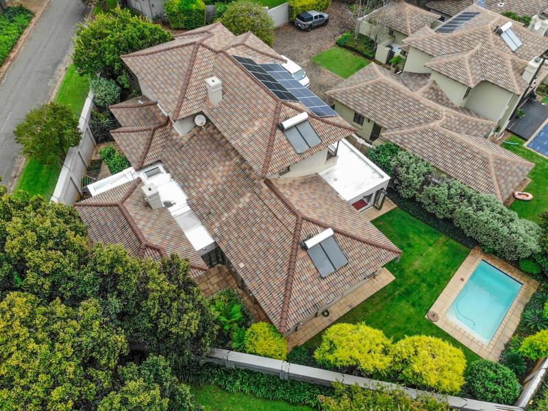 4 Bedroom Property for Sale in Northcliff Gauteng